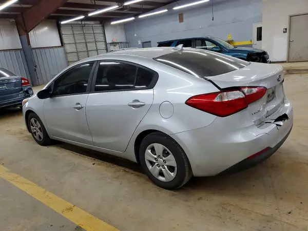 KNAFK4A69G5572211 2016 KIA FORTE - Image 2