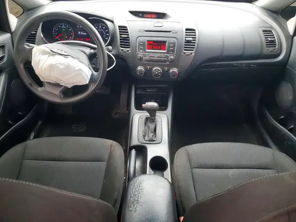 KNAFK4A69G5574895 2016 KIA FORTE - Image 8