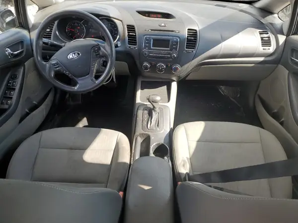 KNAFK4A69G5575299 2016 KIA FORTE - Image 8