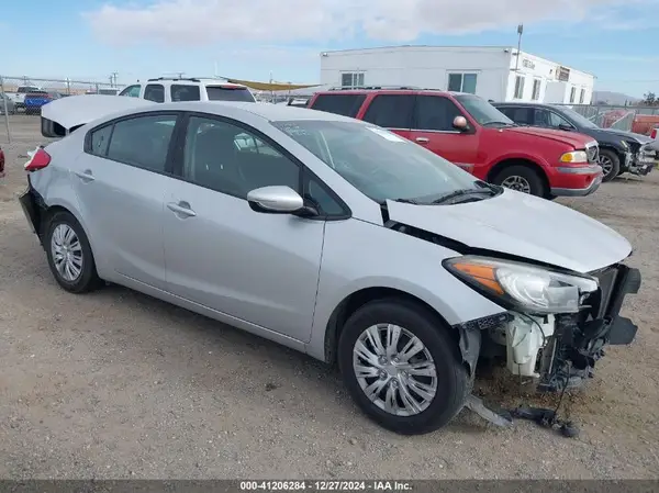 KNAFK4A69G5577585 2016 KIA FORTE - Image 1
