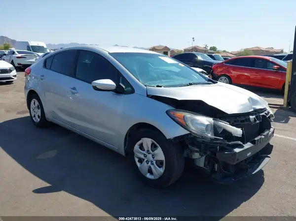 KNAFK4A69G5578431 2016 KIA FORTE - Image 1