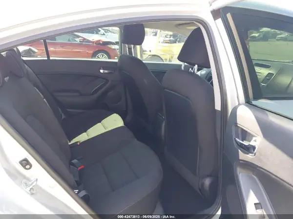 KNAFK4A69G5578431 2016 KIA FORTE - Image 8