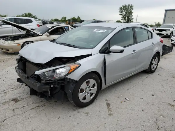 KNAFK4A69G5585010 2016 KIA FORTE - Image 1