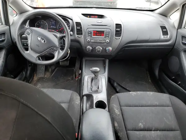 KNAFK4A69G5585010 2016 KIA FORTE - Image 8