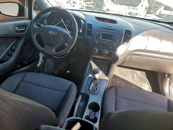 KNAFK4A69G5585069 2016 KIA FORTE - Image 8