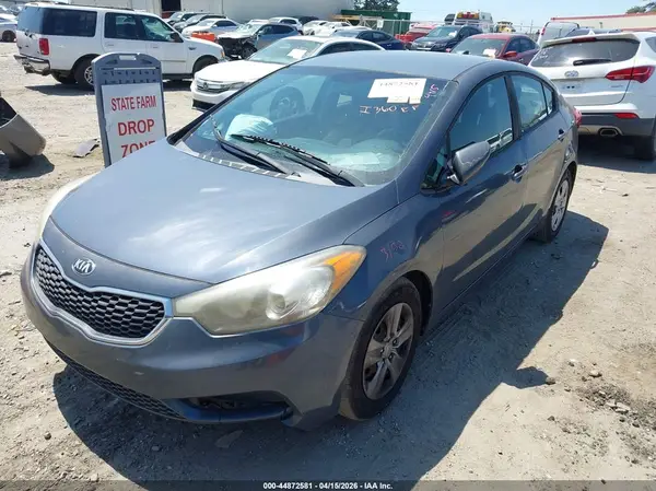 KNAFK4A69G5586822 2016 KIA FORTE - Image 2