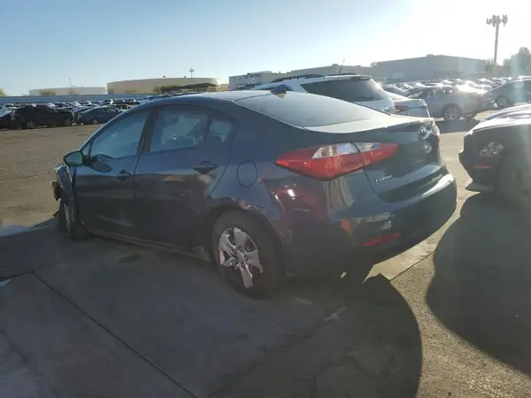 KNAFK4A69G5592295 2016 KIA FORTE - Image 2