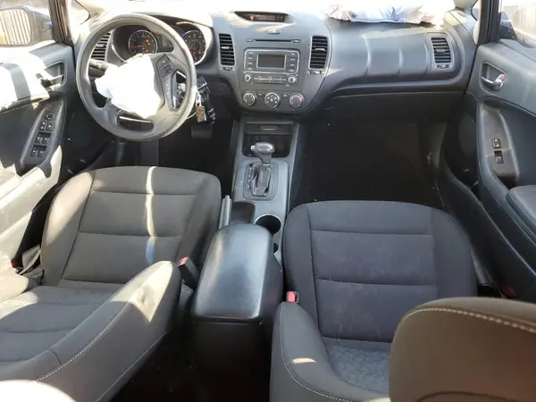 KNAFK4A69G5592295 2016 KIA FORTE - Image 8