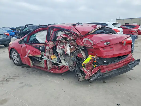 KNAFK4A69G5593205 2016 KIA FORTE - Image 2