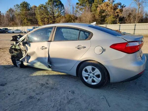 KNAFK4A69G5604168 2016 KIA FORTE - Image 2