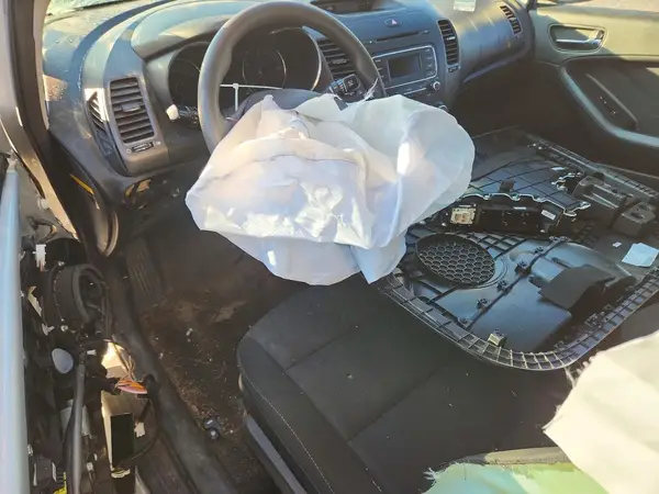 KNAFK4A69G5604168 2016 KIA FORTE - Image 8