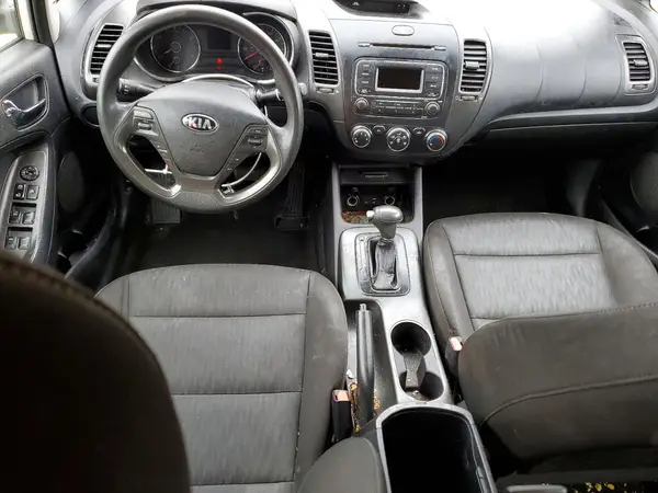 KNAFK4A69G5605529 2016 KIA FORTE - Image 8