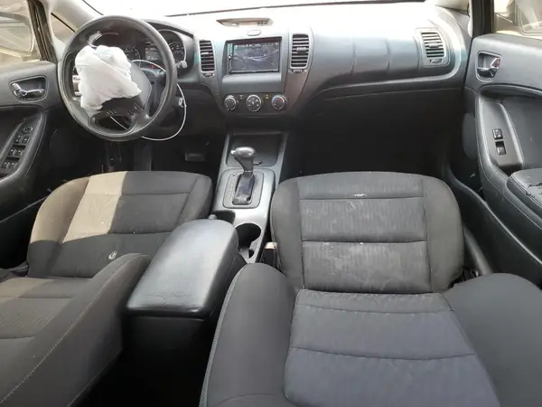 KNAFK4A69G5614280 2016 KIA FORTE - Image 8