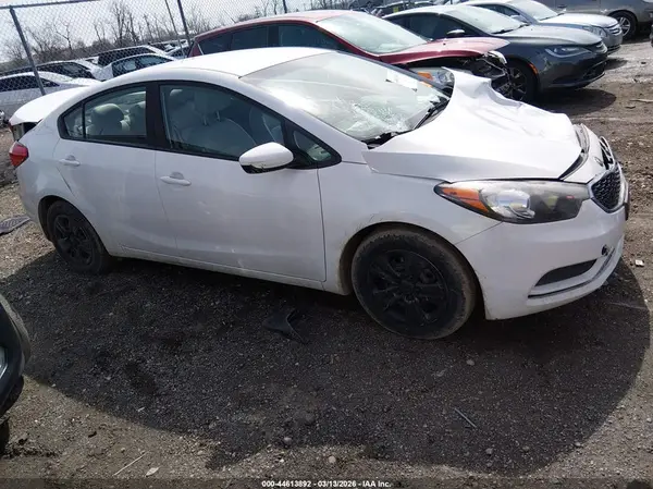 KNAFK4A69G5615705 2016 KIA FORTE - Image 1