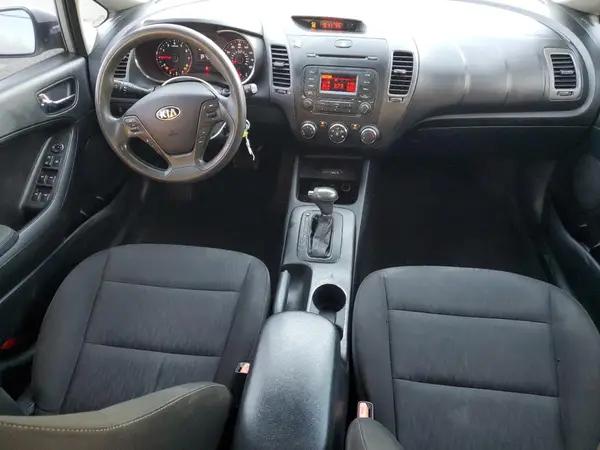 KNAFK4A69G5616112 2016 KIA FORTE - Image 8