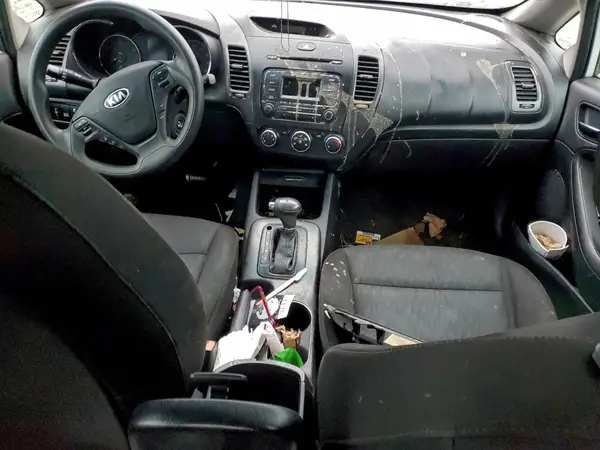 KNAFK4A69G5618314 2016 KIA FORTE - Image 8