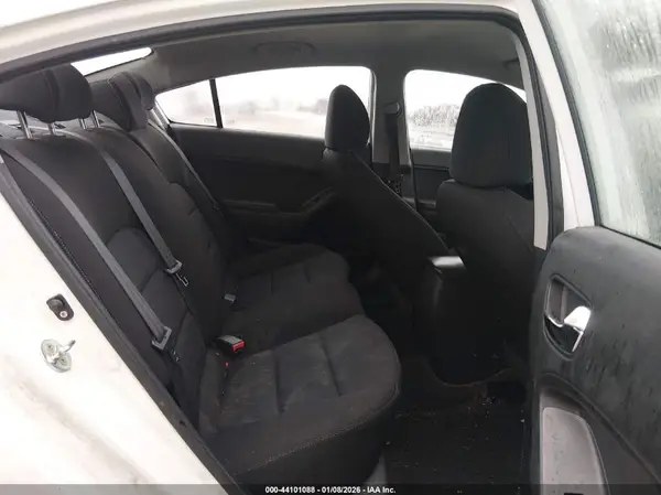 KNAFK4A69G5619995 2016 KIA FORTE - Image 8
