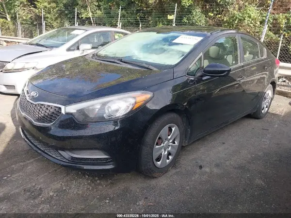 KNAFK4A6XG5438047 2016 KIA FORTE - Image 2