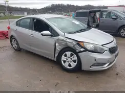 KNAFK4A6XG5445175 2016 KIA FORTE