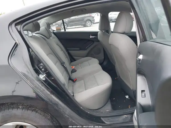 KNAFK4A6XG5446567 2016 KIA FORTE - Image 8