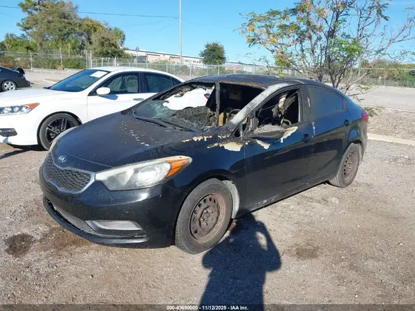 KNAFK4A6XG5458153 2016 KIA FORTE - Image 2