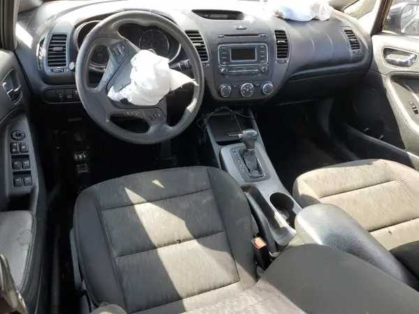 KNAFK4A6XG5459089 2016 KIA FORTE - Image 8