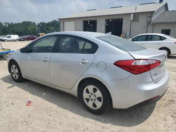KNAFK4A6XG5459173 2016 KIA FORTE - Image 2