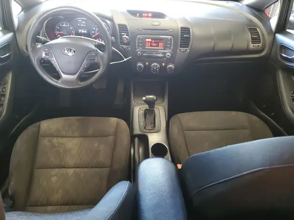 KNAFK4A6XG5461585 2016 KIA FORTE - Image 8