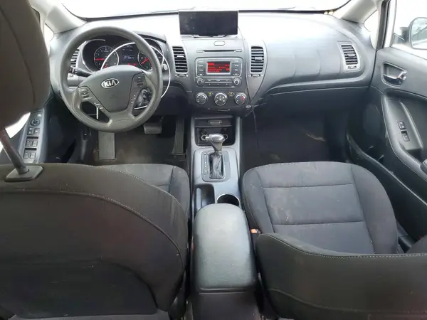 KNAFK4A6XG5462395 2016 KIA FORTE - Image 8