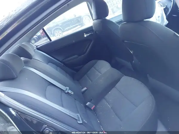 KNAFK4A6XG5477673 2016 KIA FORTE - Image 8