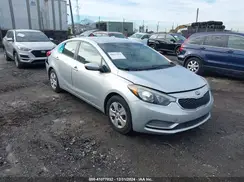 KNAFK4A6XG5484588 2016 KIA FORTE