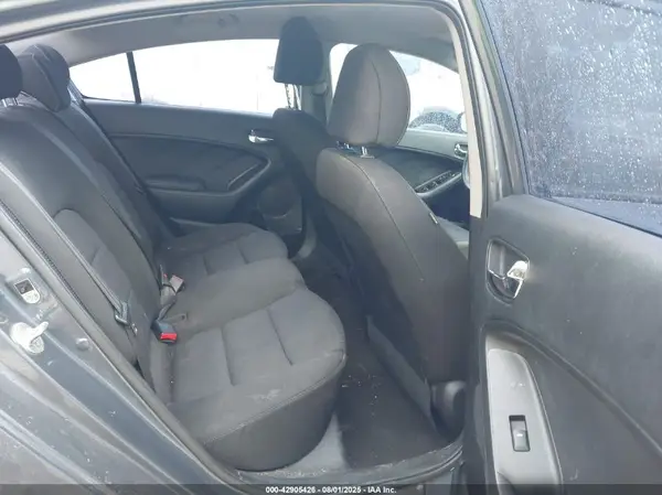 KNAFK4A6XG5488110 2016 KIA FORTE - Image 8