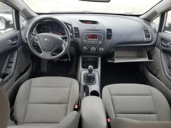 KNAFK4A6XG5501616 2016 KIA FORTE - Image 8