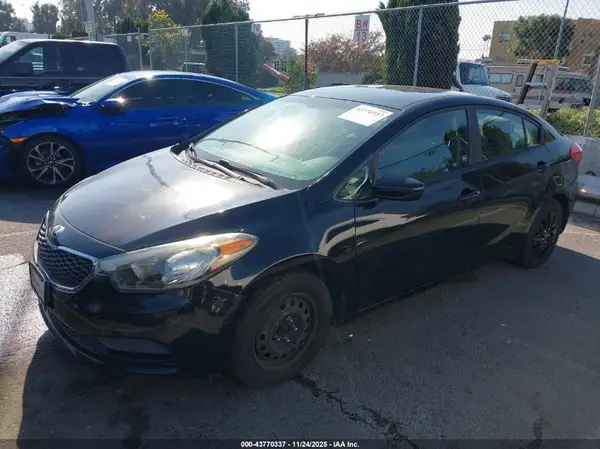 KNAFK4A6XG5503897 2016 KIA FORTE - Image 2