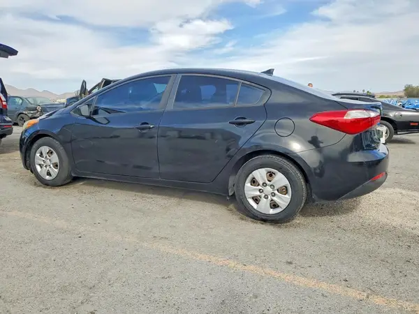 KNAFK4A6XG5507061 2016 KIA FORTE - Image 2