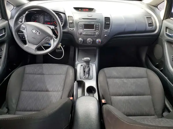 KNAFK4A6XG5507061 2016 KIA FORTE - Image 8