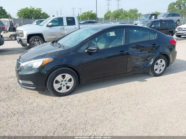 KNAFK4A6XG5515791 2016 KIA FORTE - Image 2