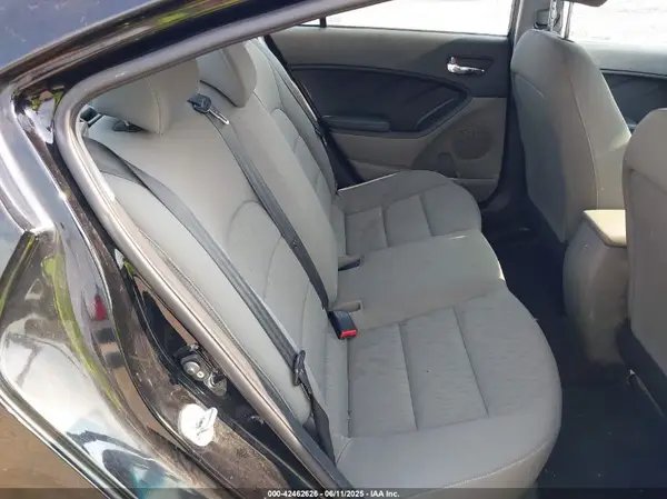 KNAFK4A6XG5515791 2016 KIA FORTE - Image 8