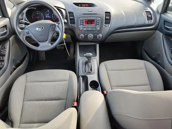 KNAFK4A6XG5519517 2016 KIA FORTE - Image 8