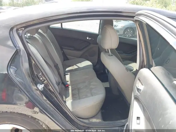 KNAFK4A6XG5523857 2016 KIA FORTE - Image 8