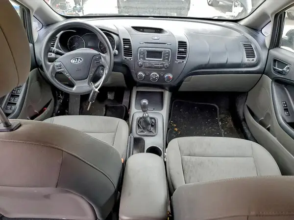 KNAFK4A6XG5525625 2016 KIA FORTE - Image 8