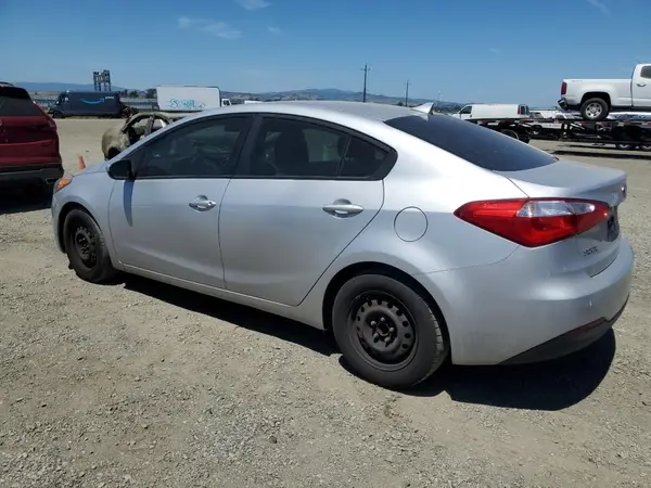 KNAFK4A6XG5530937 2016 KIA FORTE - Image 2