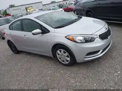 KNAFK4A6XG5535460 2016 KIA FORTE