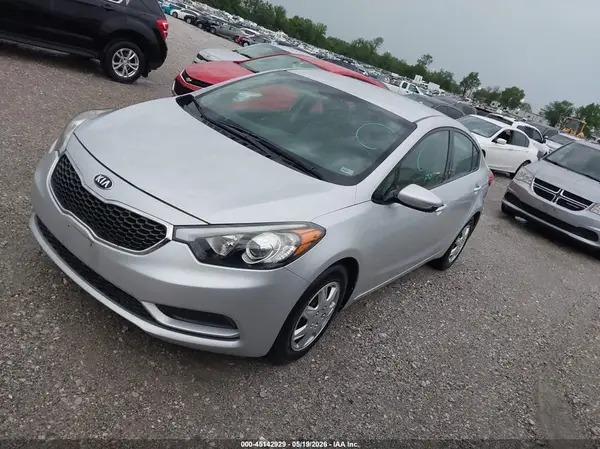 KNAFK4A6XG5535460 2016 KIA FORTE - Image 2