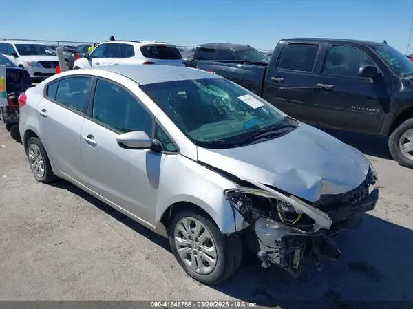 KNAFK4A6XG5539136 2016 KIA FORTE - Image 1