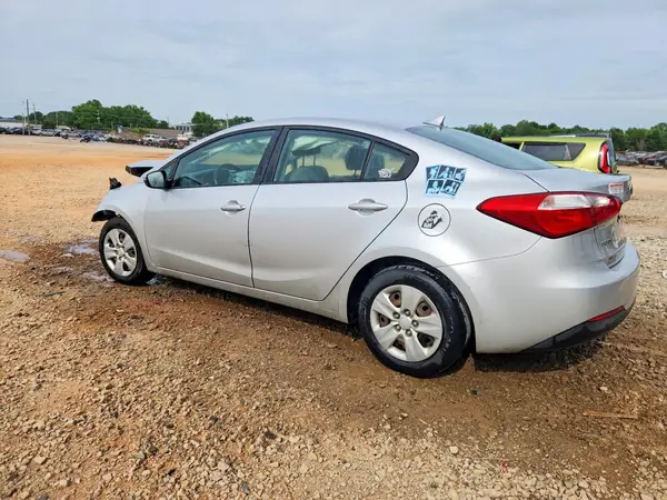 KNAFK4A6XG5539170 2016 KIA FORTE - Image 2