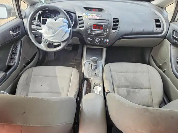KNAFK4A6XG5539170 2016 KIA FORTE - Image 8