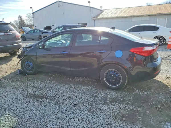 KNAFK4A6XG5566238 2016 KIA FORTE - Image 2