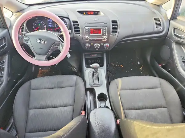 KNAFK4A6XG5566465 2016 KIA FORTE - Image 8