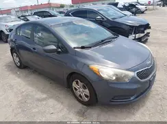 KNAFK4A6XG5571133 2016 KIA FORTE